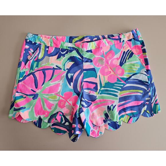 EUC Lilly Pulitzer Women's Magnolia Scalloped Shorts in Exotic Garden Print 8 - Picture 1 of 7